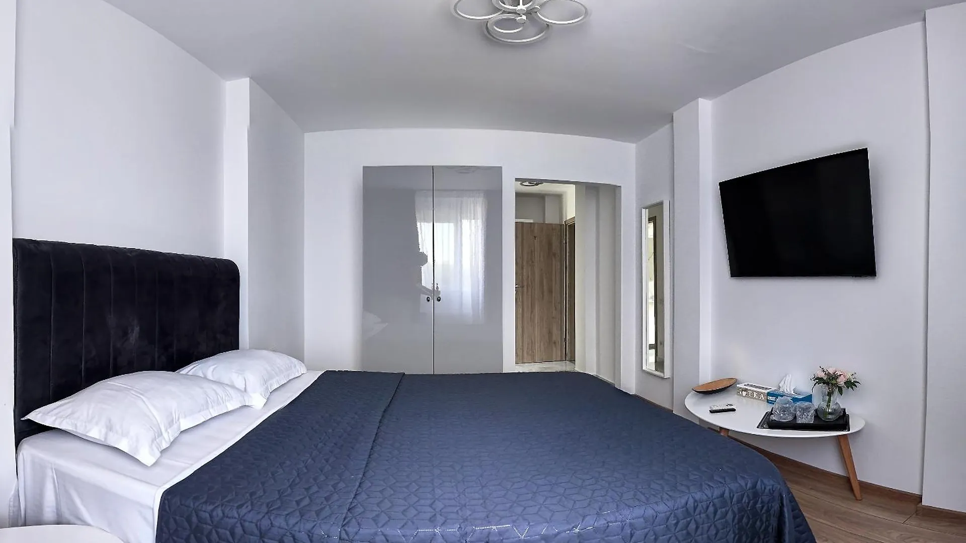 בוקרשט Hotel Emma 4*,  רומניה