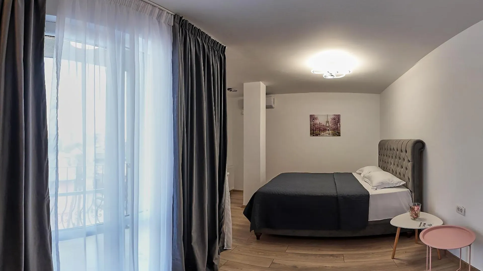 Hotel Emma Bucharest
